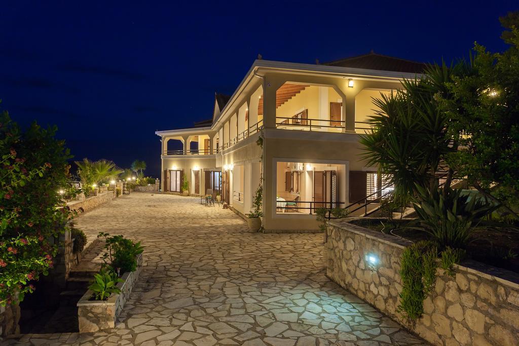 Villa Akros And Suites Keri Exterior foto