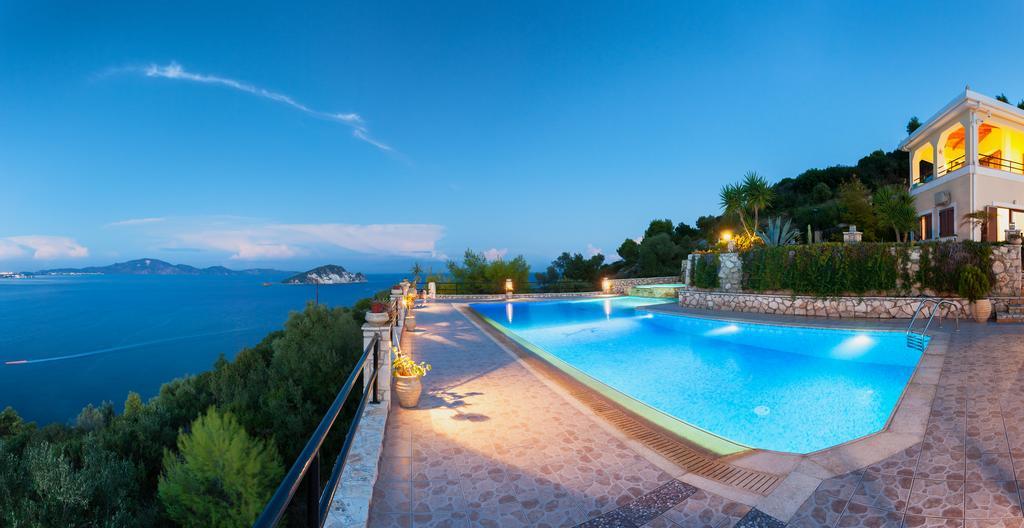 Villa Akros And Suites Keri Exterior foto